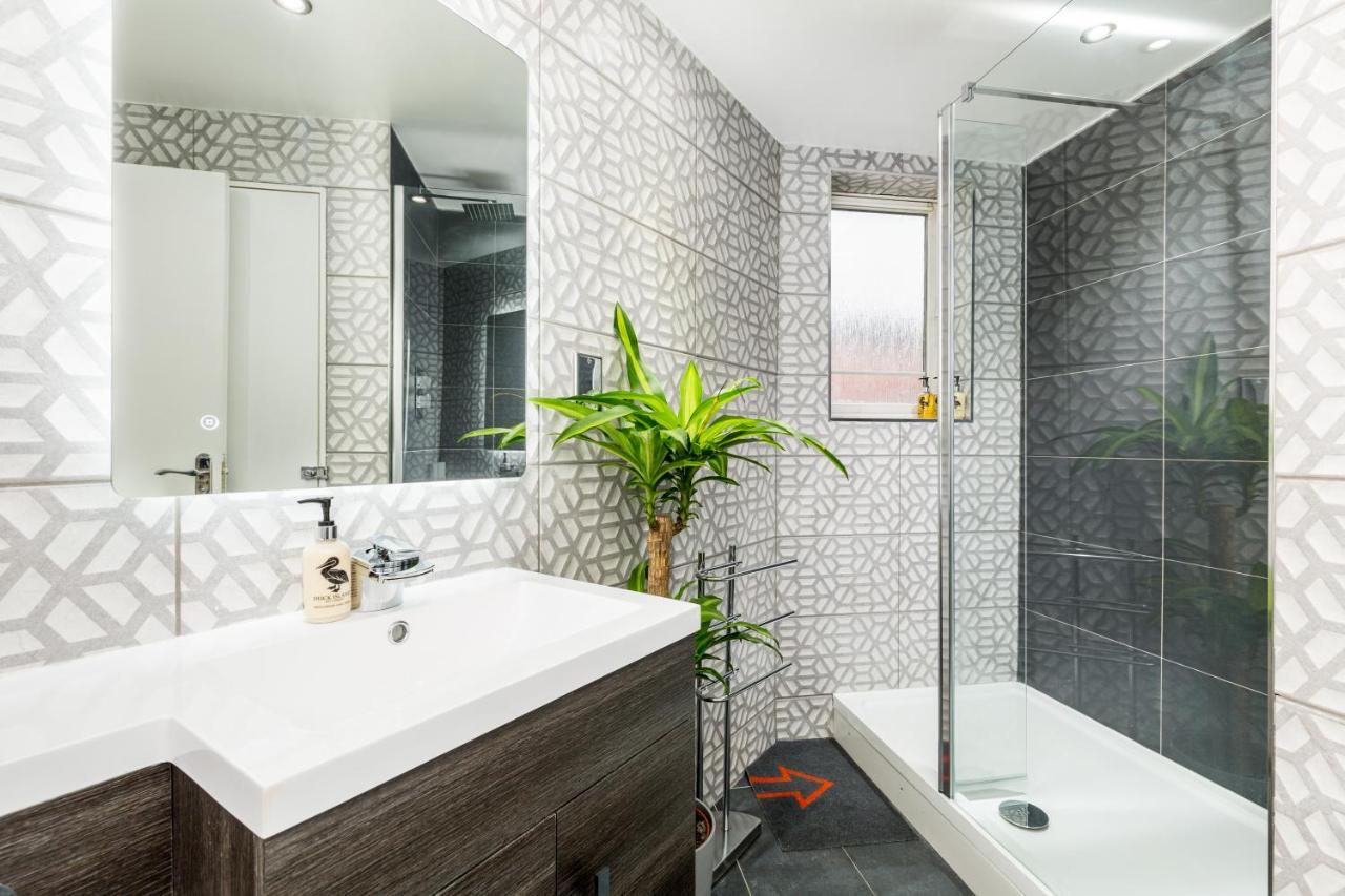 Cozy Stay In Birmingham By The Canal !! エクステリア 写真